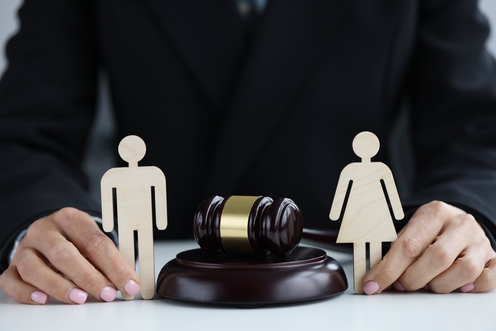 Family divorce and court image