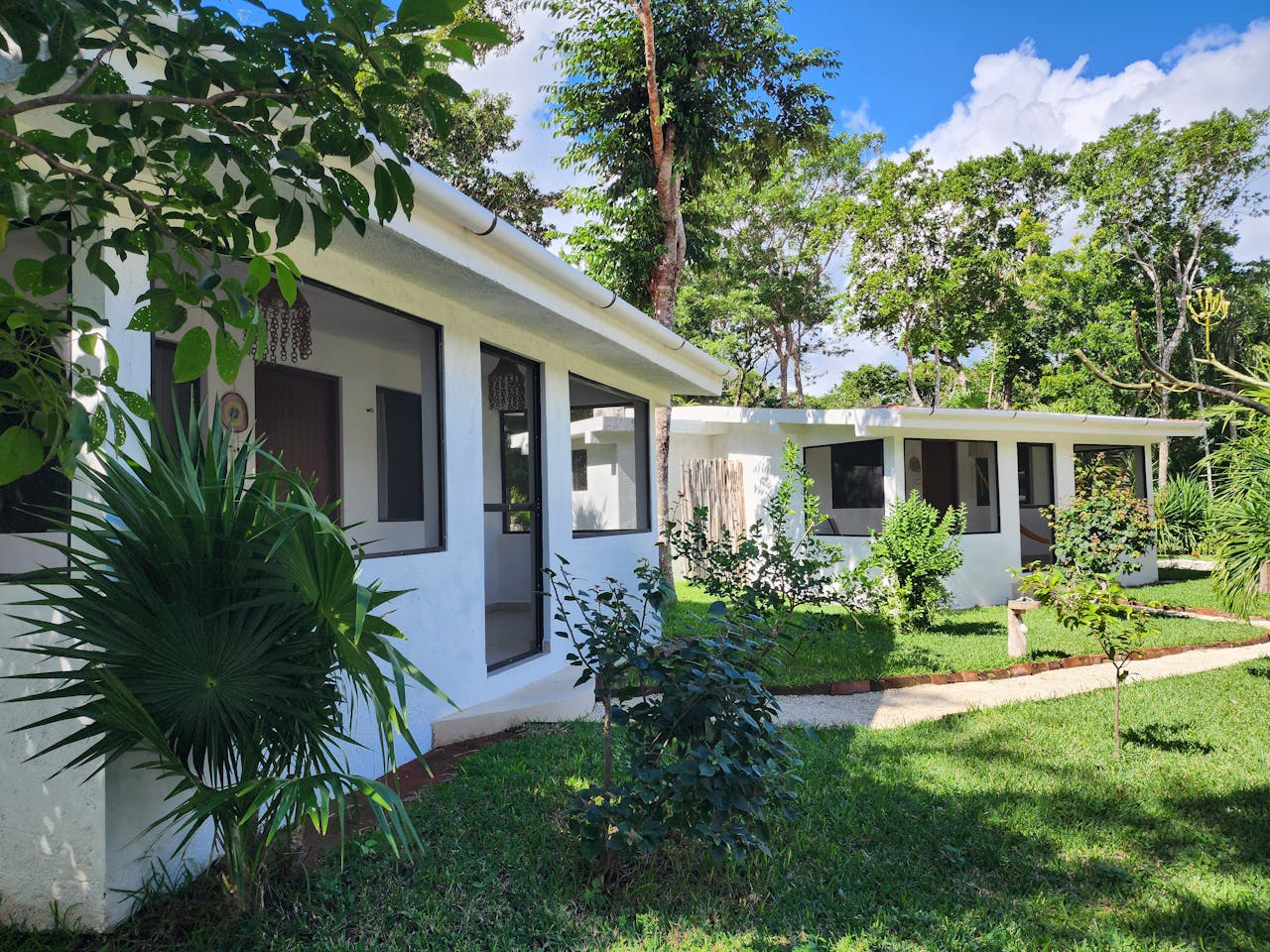 House exterior representing interstate relocation and urgent recovery proceedings